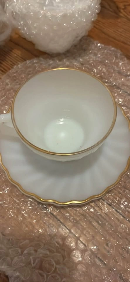 Vintage Fire-King Milk Glass Coffee/Tea Set (16 Pieces) - photo 3