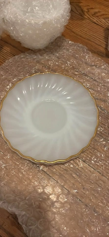 Vintage Fire-King Milk Glass Coffee/Tea Set (16 Pieces) - photo 4