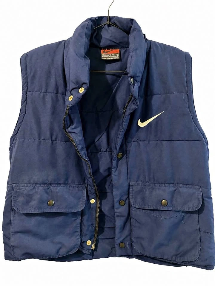 Vintage Nike Puffer Vest – Navy Blue – Fits Medium
