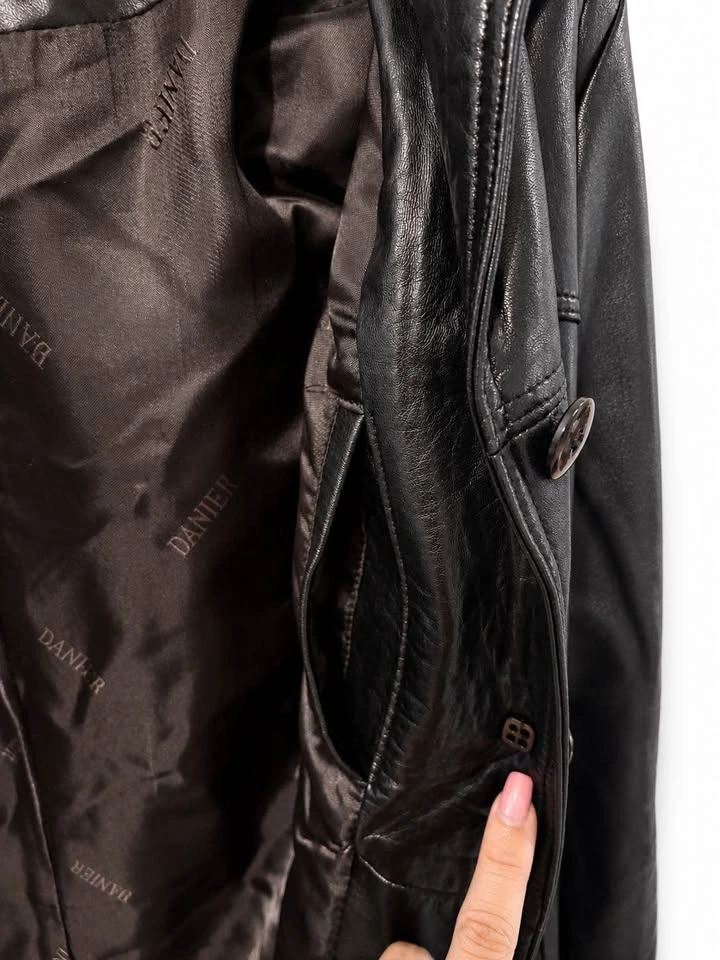 Vintage Danier Genuine Leather Jacket – Made in Canada - photo 2