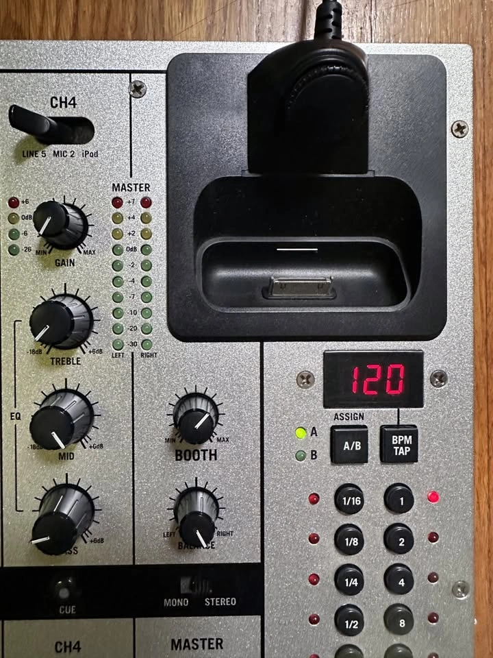 Numark iM9 4-Channel DJ Mixer, Barely Used, $140 OBO - photo 2