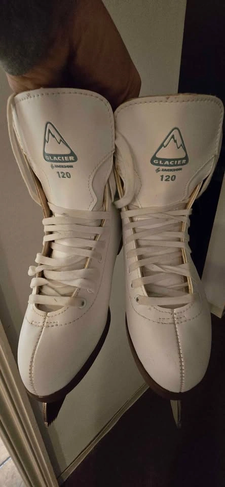 Jackson Glacier 120 Figure Ice Skates – Size 6 - photo 2