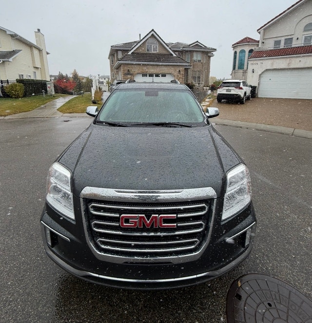 One owner active 2017 GMC Terrain AWD SLT