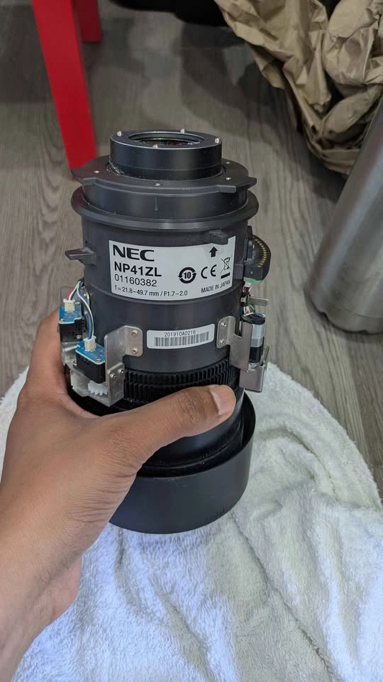 NEC NP41ZL Motorized Projector Zoom Lens X2 - photo 4