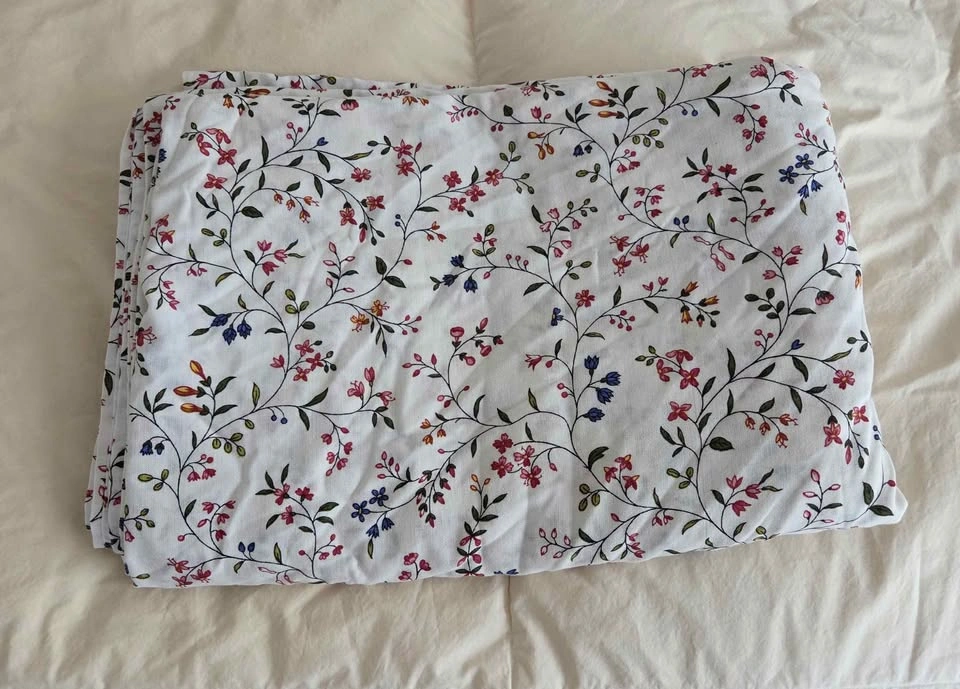 Twin Size Ikea Duvet - Insert + Cover - photo 4