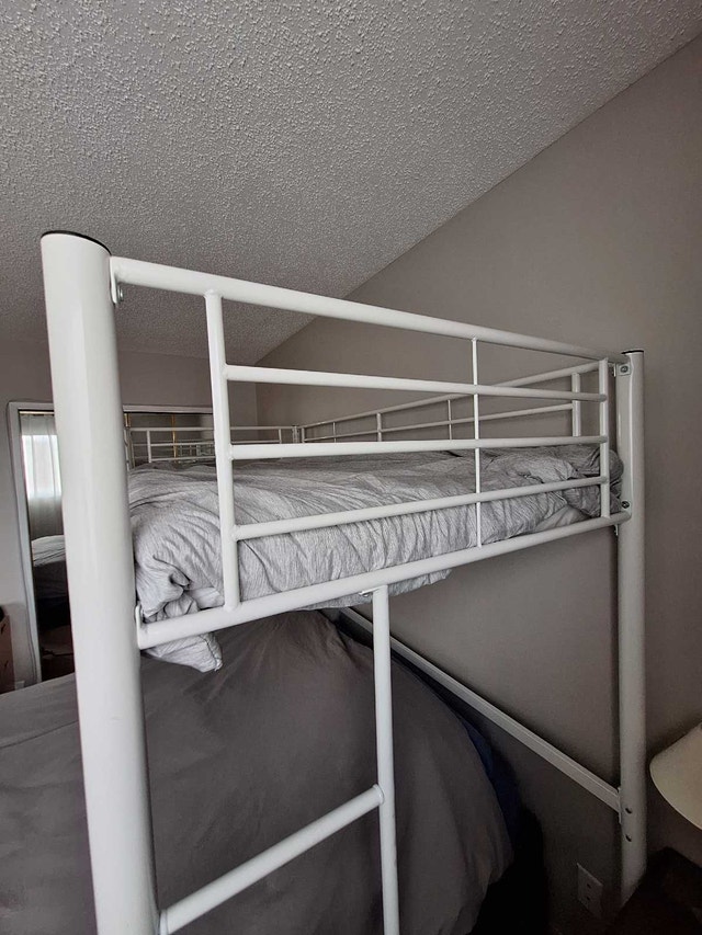 Metal Twin Bunk Bed - photo 3