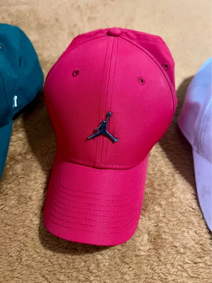 Jordan Rise Structured Metal Jumpman Cap – Red (Great Condition) - photo 2