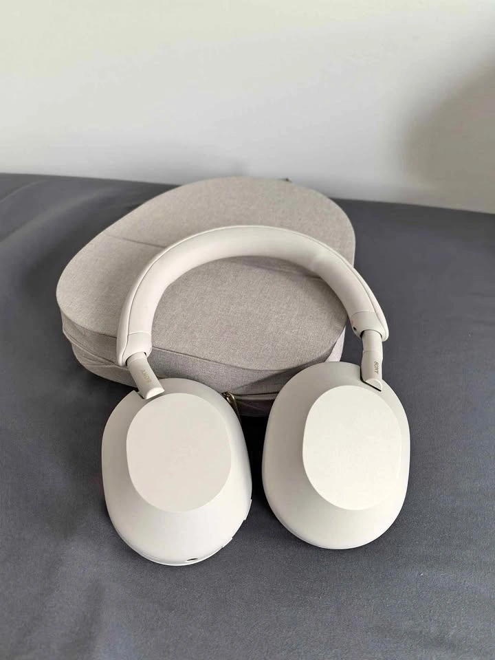 Sony WH-1000xm5