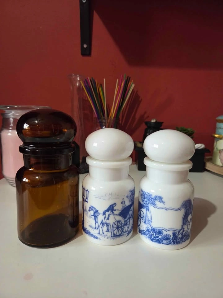 Antique Belgium Amber Glass Apothecary Jar - photo 4