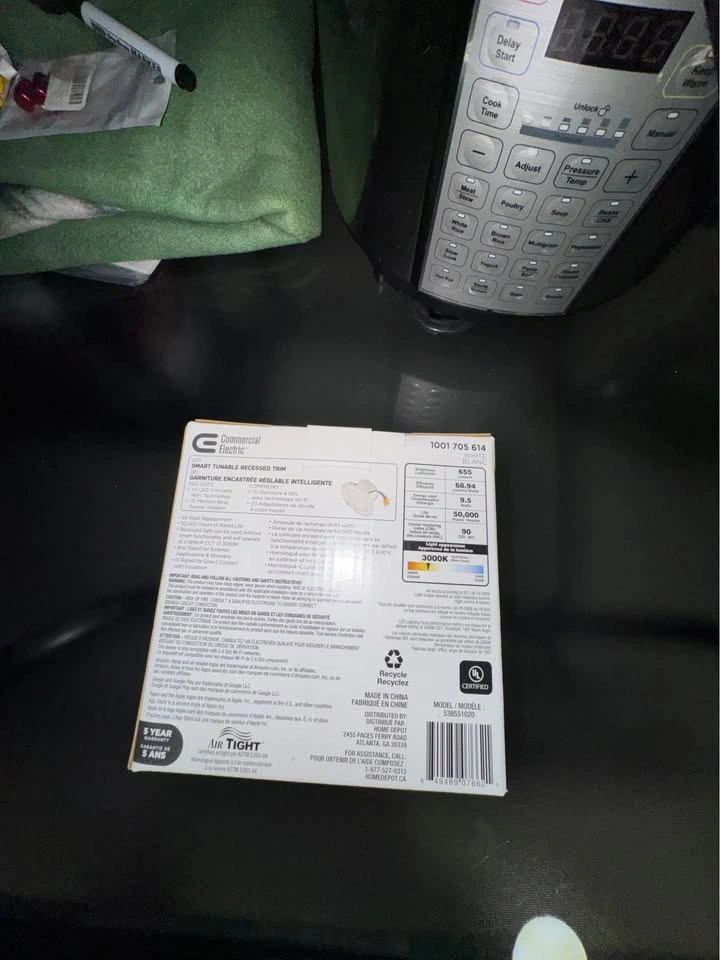 Smart LED bulb - photo 2