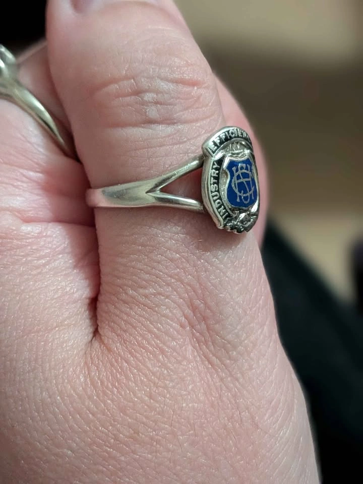 Vintage Hamilton School of Commerce Crest Ring - photo 4