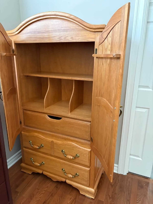 Solid Oak Armoire - photo 2