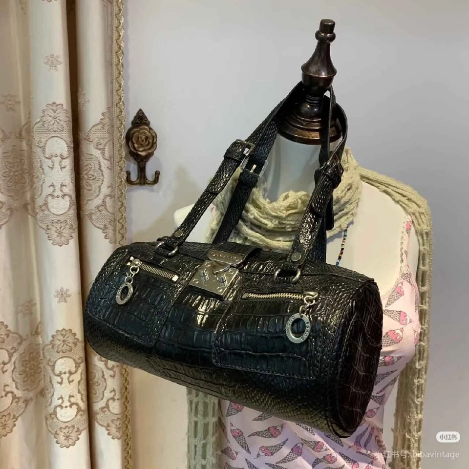 Y2K Guess Croc-Embossed Black Shoulder Bag - photo 3