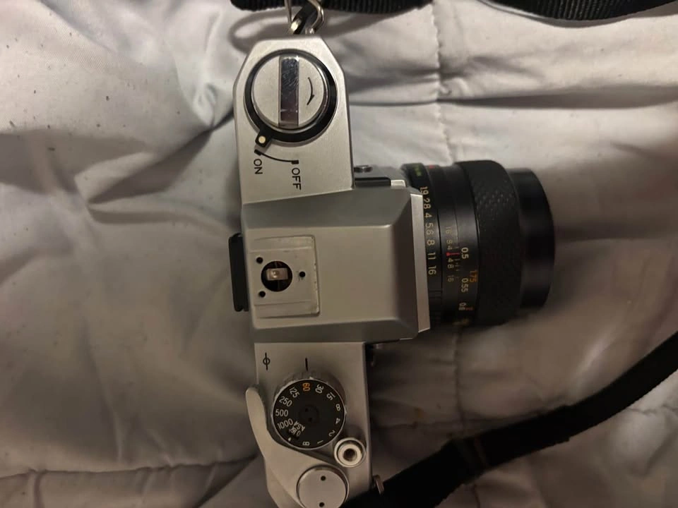 Yashica FX-2 - photo 2
