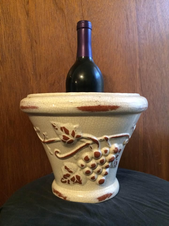 Glazed Grape Bunch Planter - 7 x 9 - photo 2