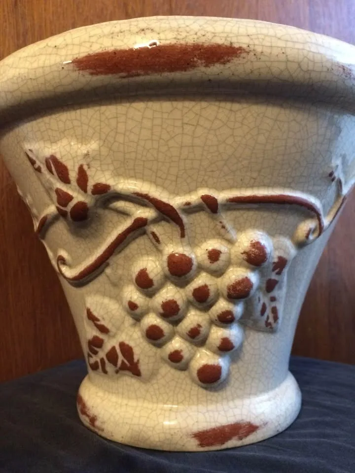 Glazed Grape Bunch Planter - 7 x 9 image indicator(3)