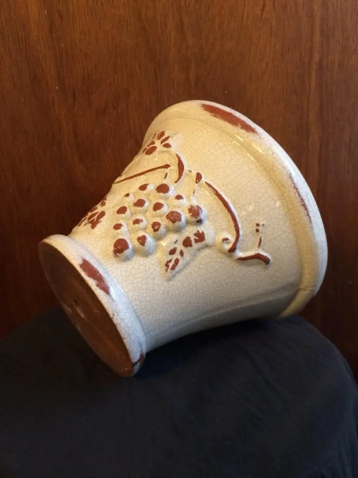 Glazed Grape Bunch Planter - 7 x 9 image indicator(6)