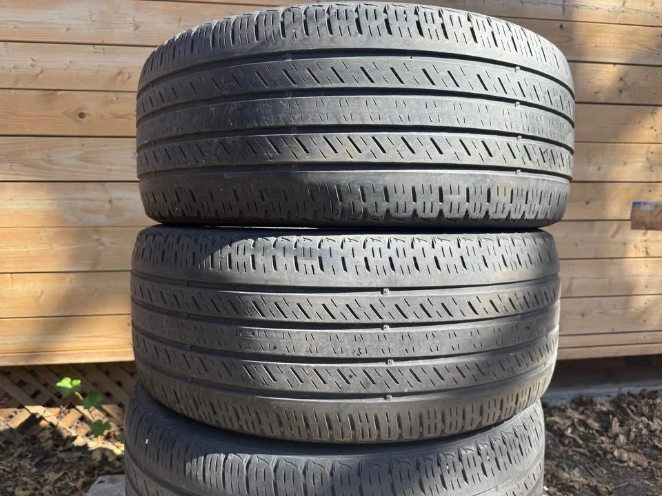 245/45R19 Kumho Tires - 4 Tires - photo 2