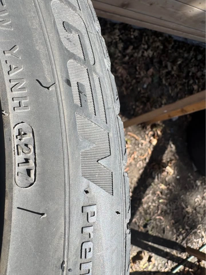 245/45R19 Kumho Tires - 4 Tires - photo 5