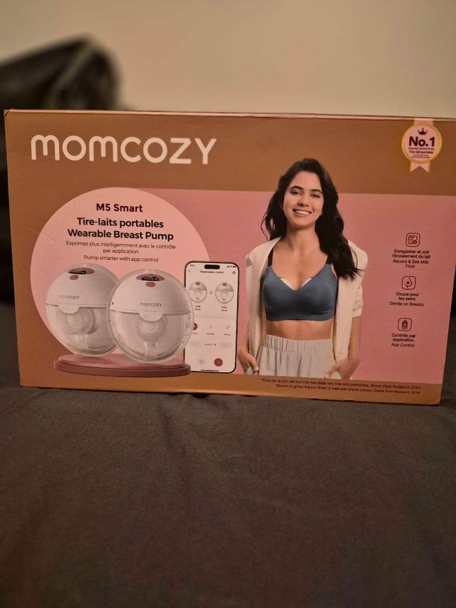 Momcozy M5 Smart Wearable Breast Pump