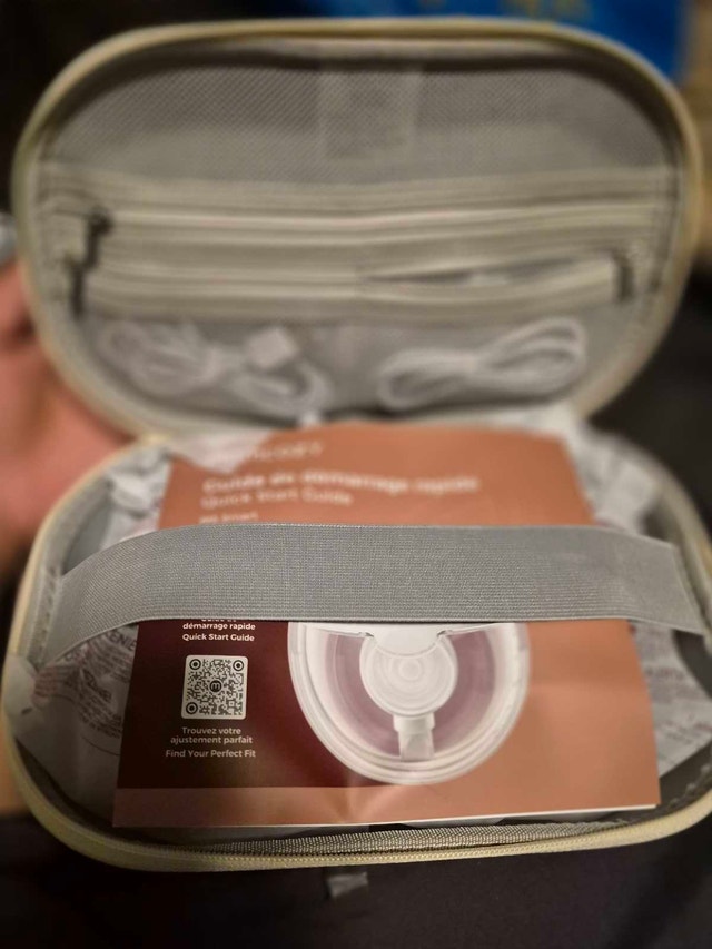 Momcozy M5 Smart Wearable Breast Pump - photo 2