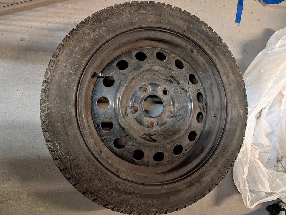Set of 4 Winter Tires on Steel Rims – 205/55R16