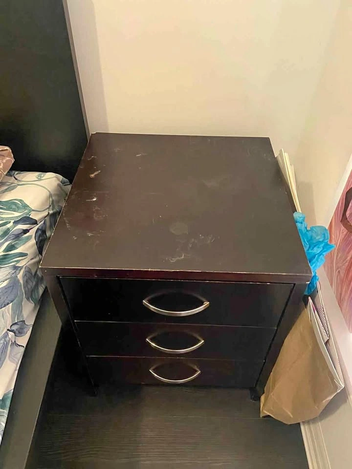 2 Dark Wood 3-Drawer Nightstands
