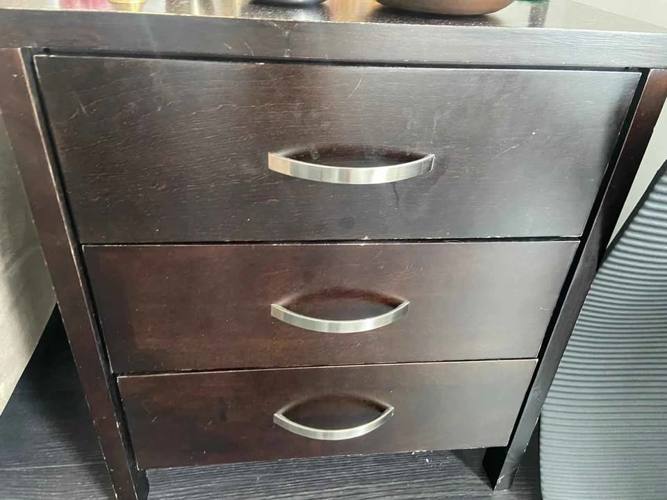 2 Dark Wood 3-Drawer Nightstands - photo 2