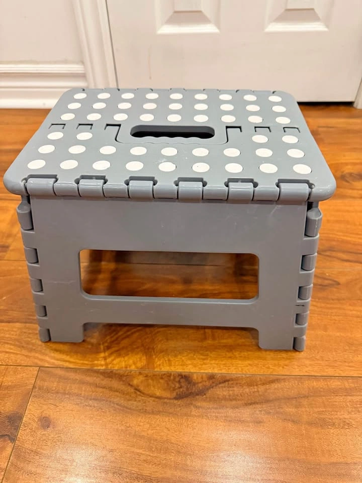 Grey Polka Dot Folding Plastic Step Stool