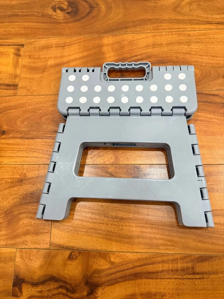 Grey Polka Dot Folding Plastic Step Stool - photo 2