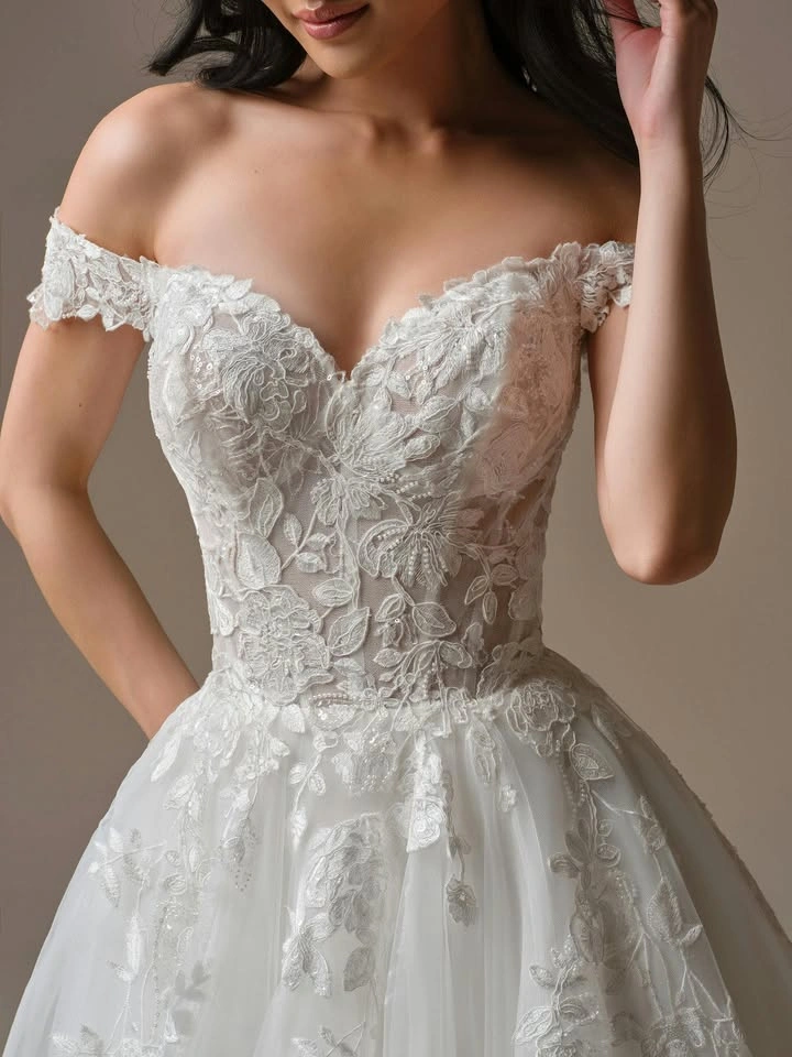 Maggie Sottero Verina 2026 Wedding Dress: Size US 0 - photo 2
