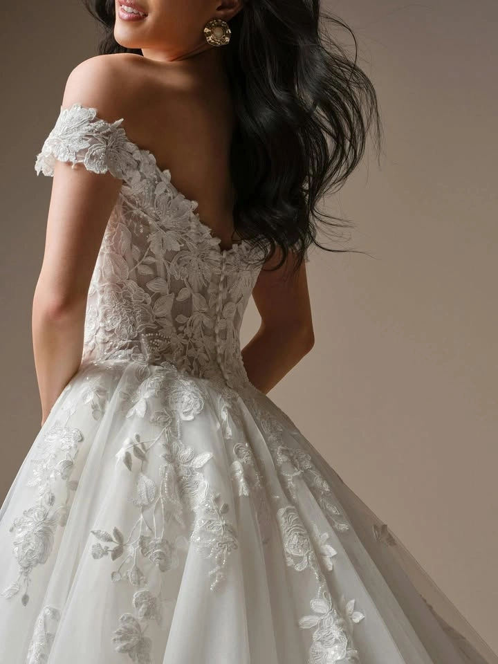 Maggie Sottero Verina 2026 Wedding Dress: Size US 0 - photo 4