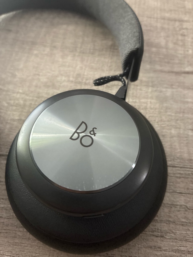 Bang & Olufsen Beoplay Portal Wireless Headphones - photo 4