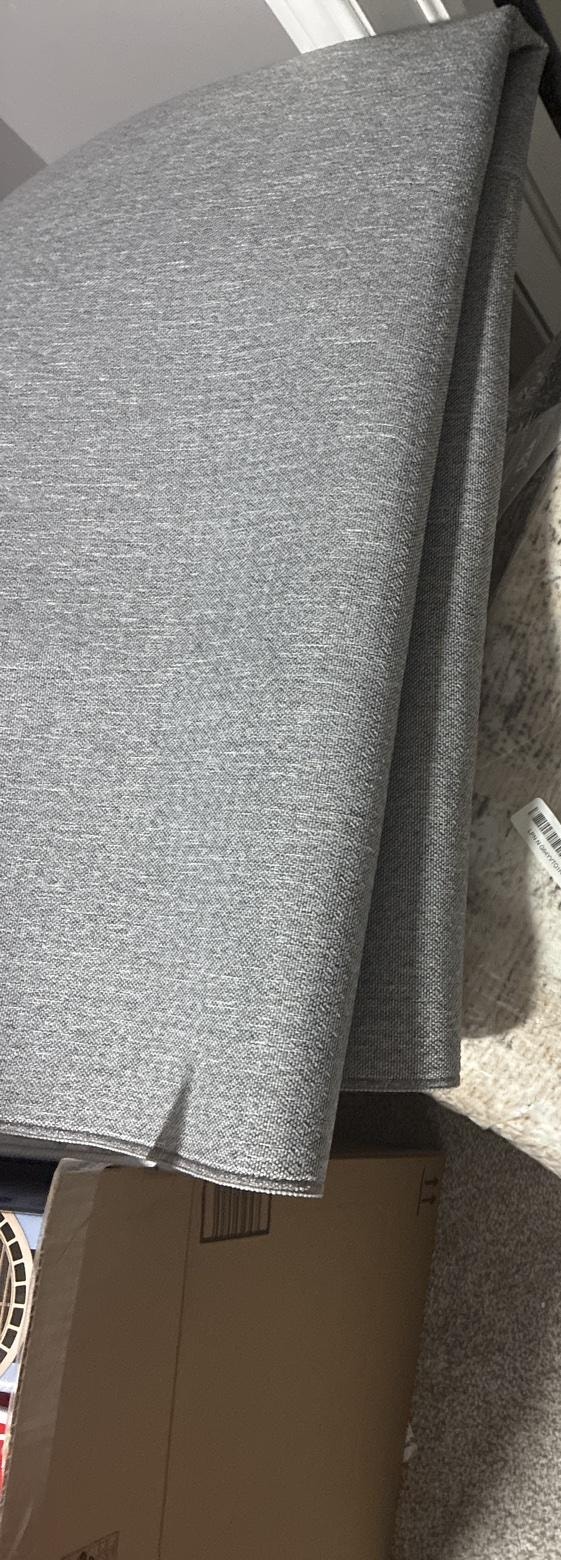 5x7 Grey Area Rug – New