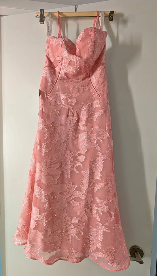 Hollis Coral Pink Lace Back Midi Dress - photo 4
