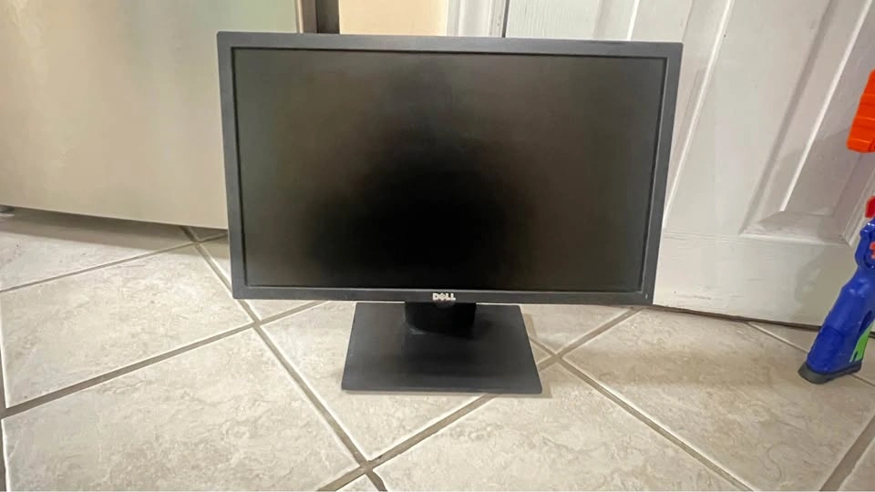 Dell Computer Monitor - photo 2