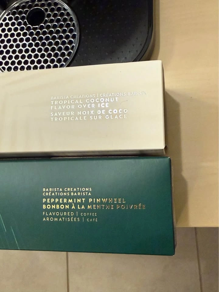 Nespresso Vertuo Coffee machine with 2 coffee pod sleeves - photo 2