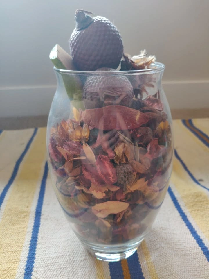Decorative Potpourri Vase - Centerpiece Home Decor Vases - photo 5