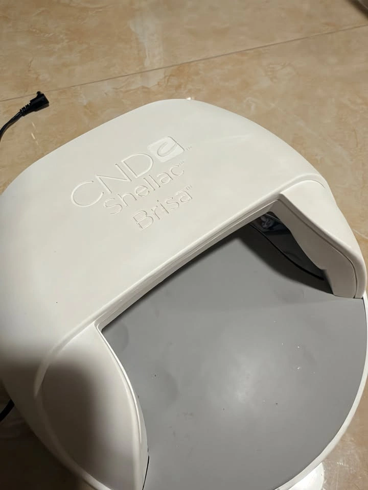 CND Shellac Brisa UV Nail Lamp - Professional Gel Curing Light - photo 3