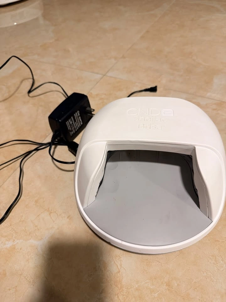 CND Shellac Brisa UV Nail Lamp - Professional Gel Curing Light - photo 4