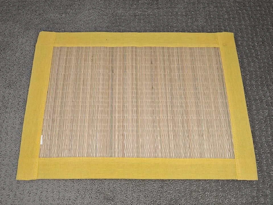 Natural Fiber Mat w/ Yellow Trim - Placemat / Decorative 18"x13" - photo 2