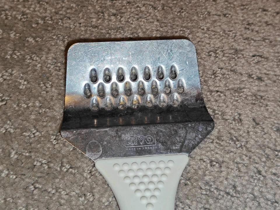 RIVO Food Scraper / Kitchen Grater Tool - Made in Sweden - photo 2