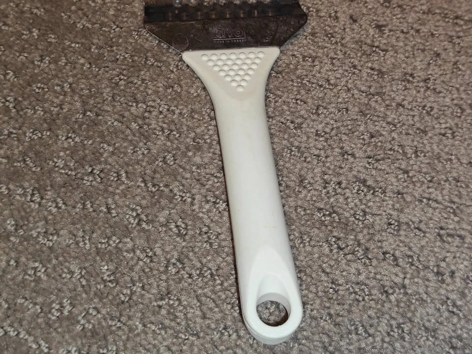 RIVO Food Scraper / Kitchen Grater Tool - Made in Sweden - photo 3
