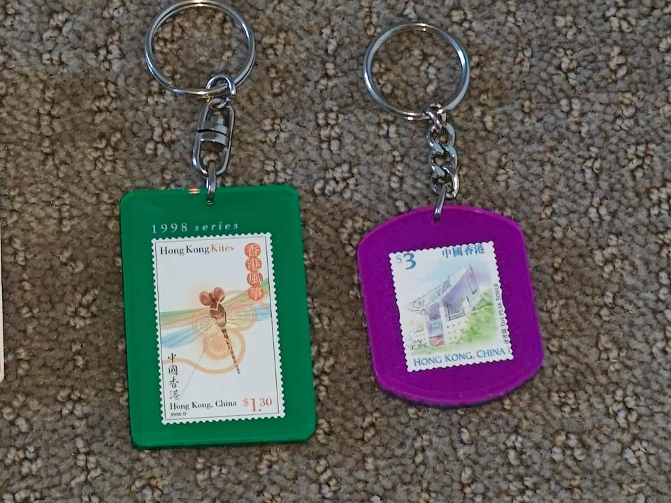 Hong Kong Post Key Chains - 4 Keychains & HK Paper Pad - photo 3