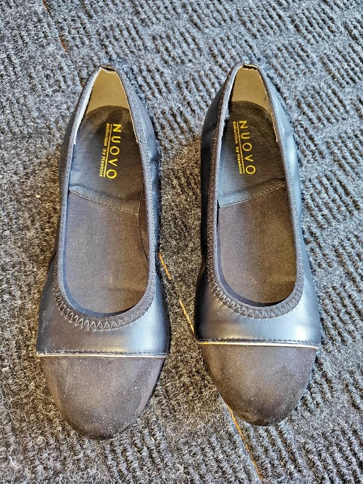 Women Nuovo By Hawkins Ballet Flats Slip On Shoes - Size 7.5