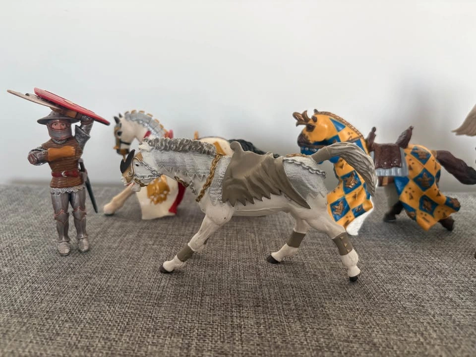 Papo horse toy figurines. $7 each. Pick up in Rosenthal - photo 4