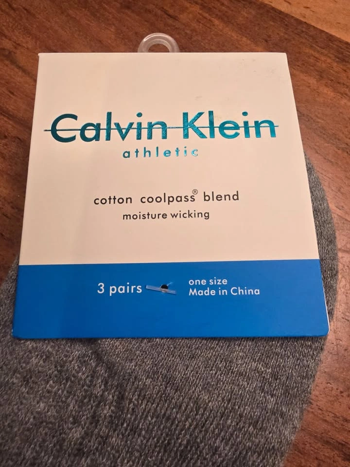 NEW Calvin Klein Men’s Athletic Socks – 3 Pairs - photo 3