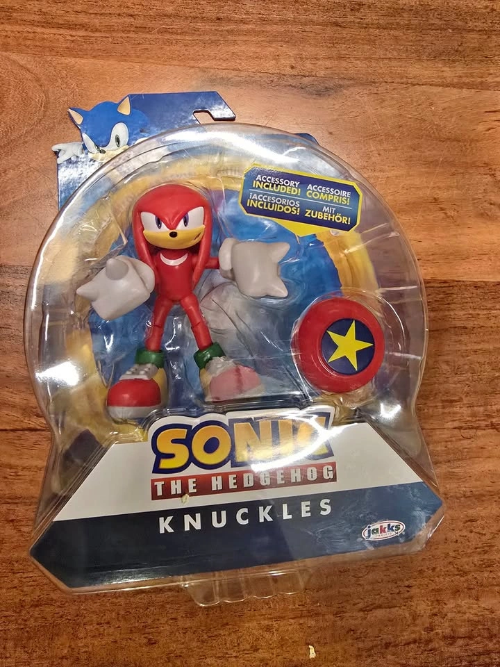 Sonic Knuckles Action Figure with Star Spring