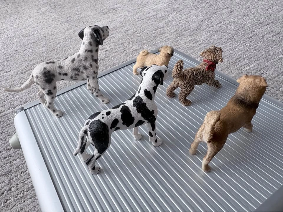 Schleich Collectible Toy Dog Figures. $8 each. Rosenthal - photo 3