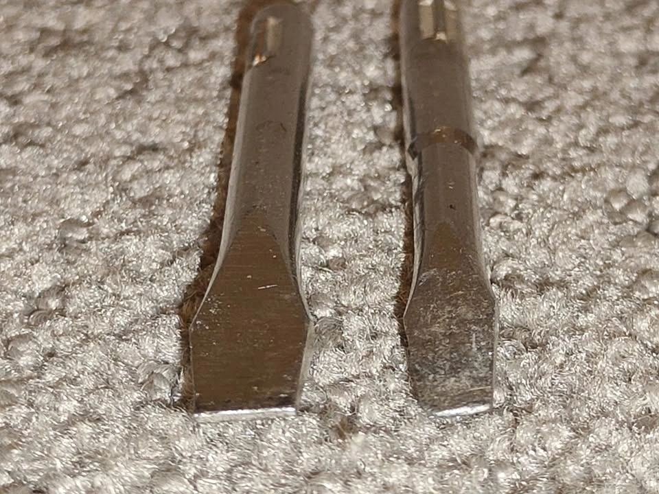 Vintage 4 Multi-Bit Magazine Screwdriver w/ Storage Handle - photo 4